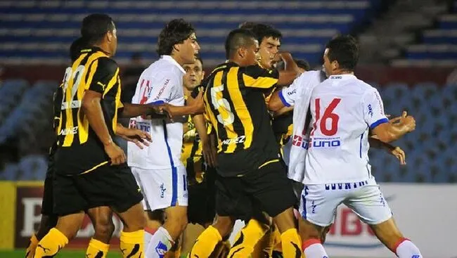 Màn giao tranh đỉnh cao giữa Nacional Montevideo vs CA Penarol